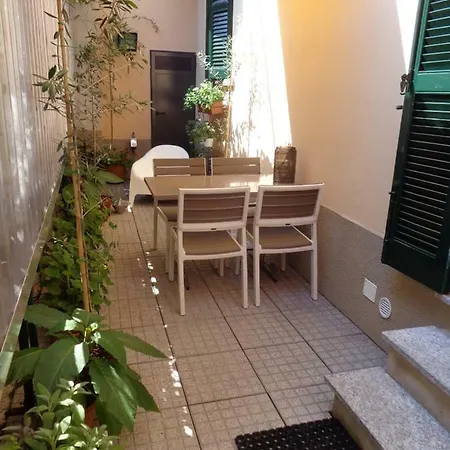 Alice's Apartman Cernobbio